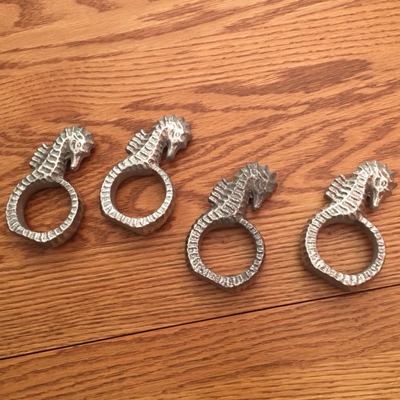 Seahorse Silver Plated Napkin Rings, Set of 4 - Picture 3 of 4